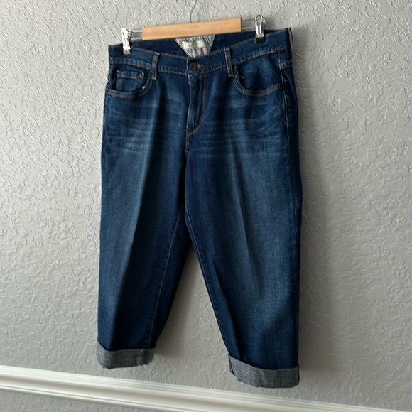 New women’s Levi’s blue capris size 12 - Picture 1 of 8